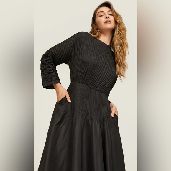 Vince Micro Pleated Black Midi Dress - Picture 15 of 15